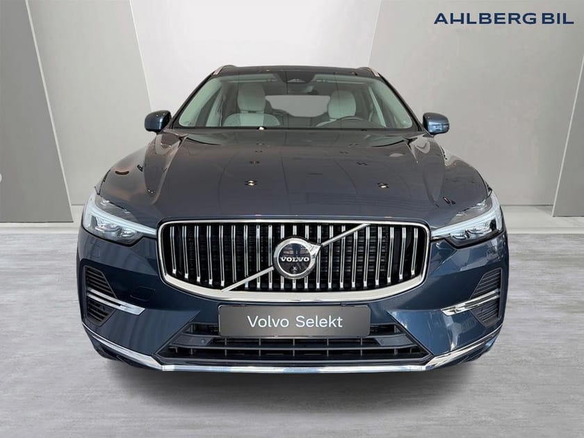 Bild 5 av Volvo XC60 Recharge T6 Core Edition, Dragkrok, 360 Kamera, tonade rutor, ljuspaket
