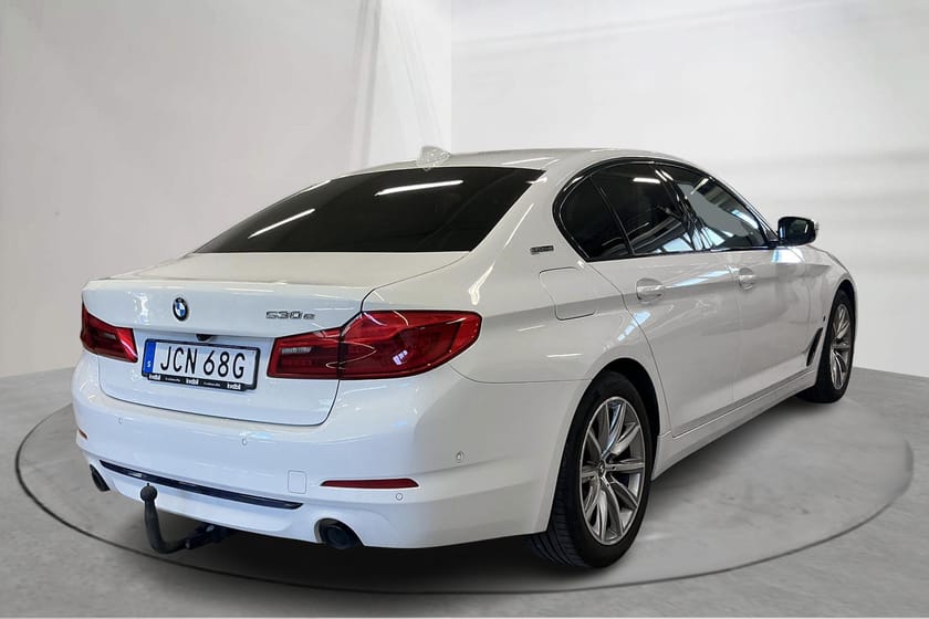 Bild 3 av BMW 530e iPerformance Sedan 530 252hk Sport Line Drag