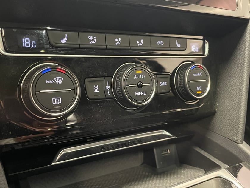 Bild 5 av Volkswagen Passat Alltrack *SE SPEC*