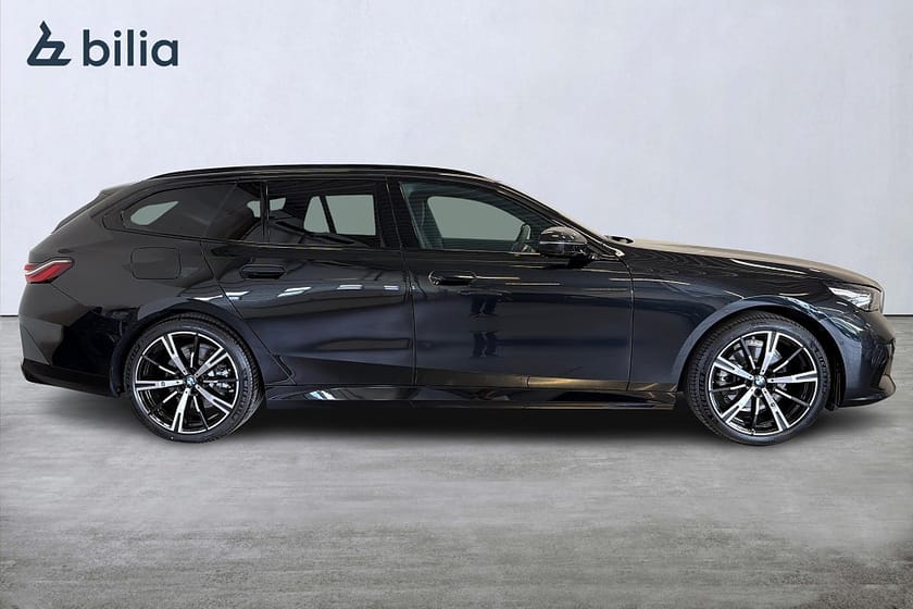 Bild 4 av BMW 520d xDrive Touring M Sport/HK/20"/Drag/Värmare/Aktiv Farth.