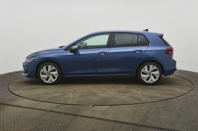 Bild 5 av Volkswagen Golf LIFE mHEV 1.5 150hk |Vinterdäck|P-värmare