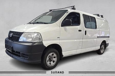 Toyota HiAce Van D-4D 5-d 117hk 4WD lang