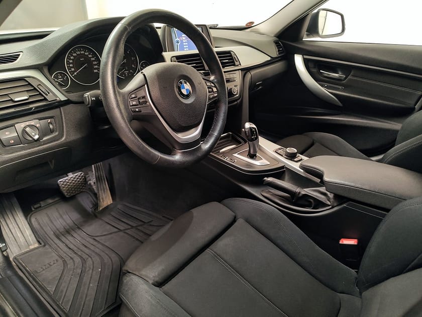 Bild 3 av BMW 320d Sedan