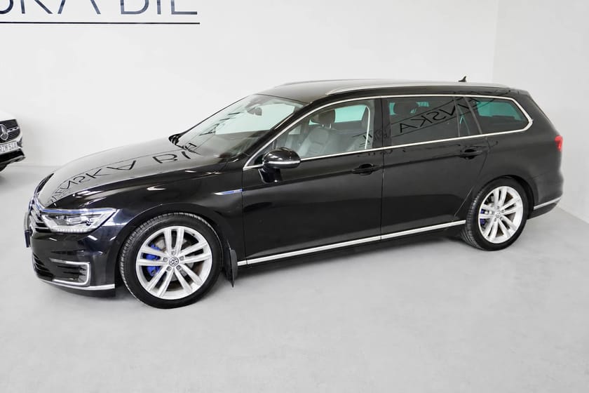 Bild 3 av Volkswagen Passat Variant GTE Cockpit/Helläder/Drag/3,45% Ränta
