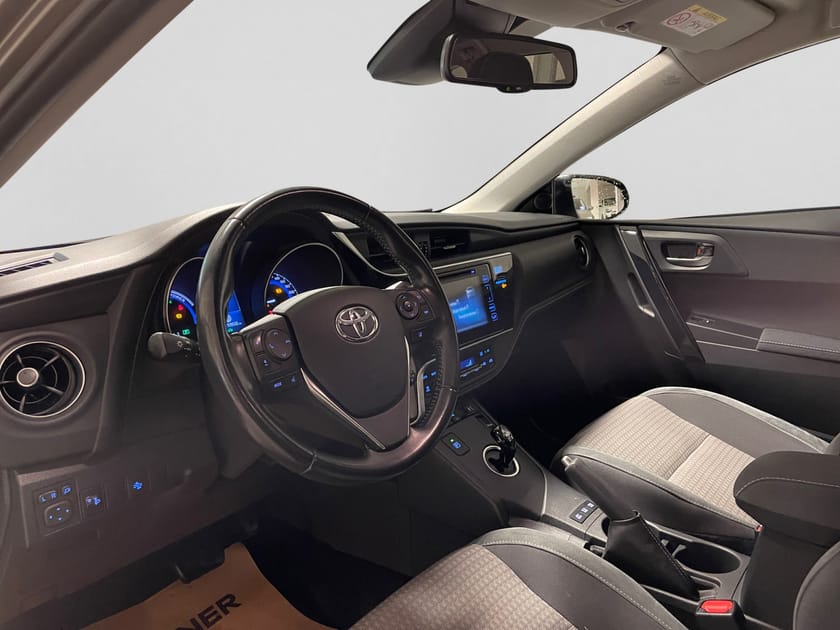 Bild 4 av Toyota Auris Hybrid e-CVT 136hk