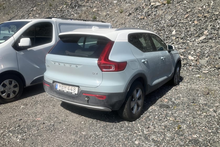 Bild 5 av Volvo XC40 D3 2WD (150hk) Momentum Reparationsobjekt