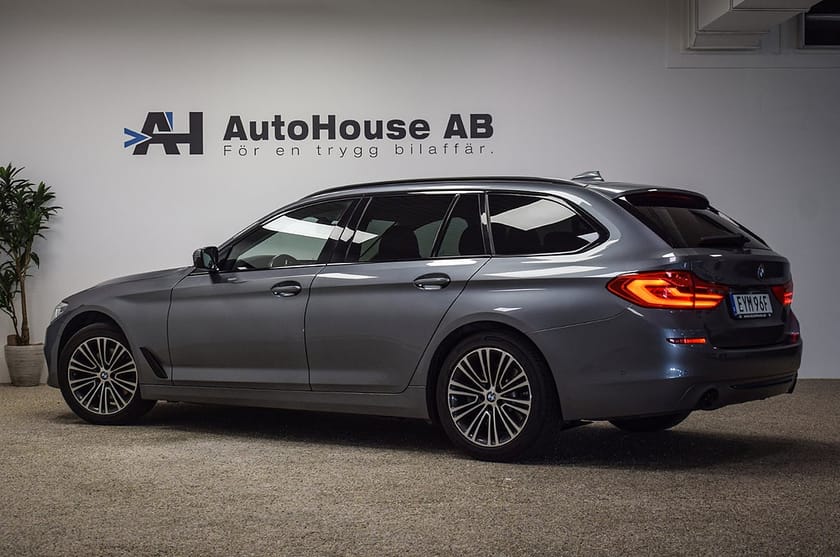 Bild 2 av BMW 520d xDrive Touring Sport Line Värmare Head Up 360 Drag DA+