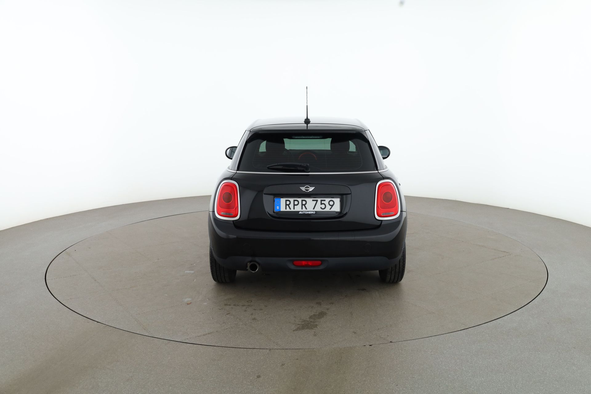 MINI Cooper One 2016, kuva 4/10