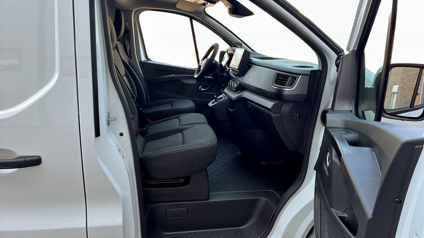 Bild 3 av Renault Trafic Skåpbil L2H1 NORDIC LINE AUTOMAT  | Lagerbil!