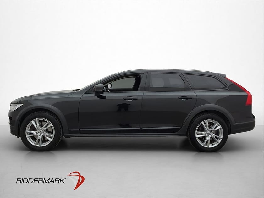 Bild 5 av Volvo V90 Cross Country D4 AWD Pro VOC Värmare Kamera Drag