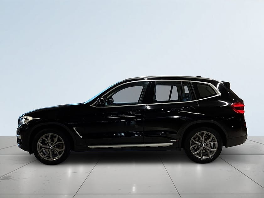 Bild 4 av BMW X3 xDrive20d Dragkrok Rattvärme Navigation S&V-däck