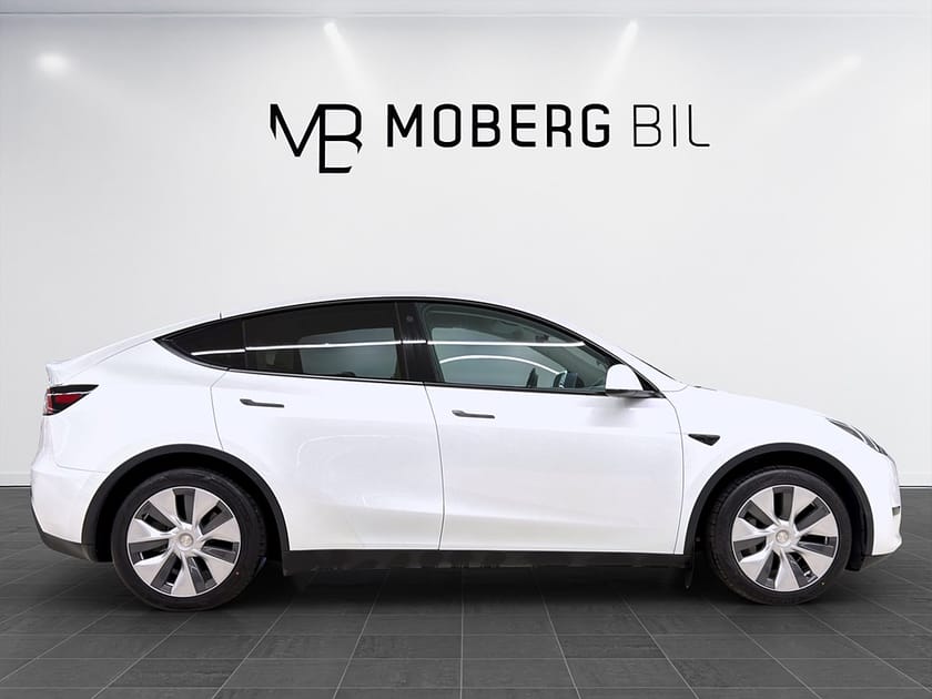Bild 5 av Tesla Model Y Standard Range RWD