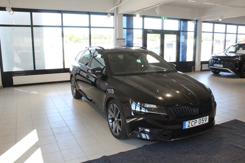 Bild 2 av Škoda Superb Kombi Sportline 2.0 TDI 4x4 190HK Drag Värmare