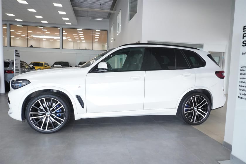 Bild 3 av BMW X5 xDrive40d 7-Seater X  7-Sits M Sport Pano Värmare