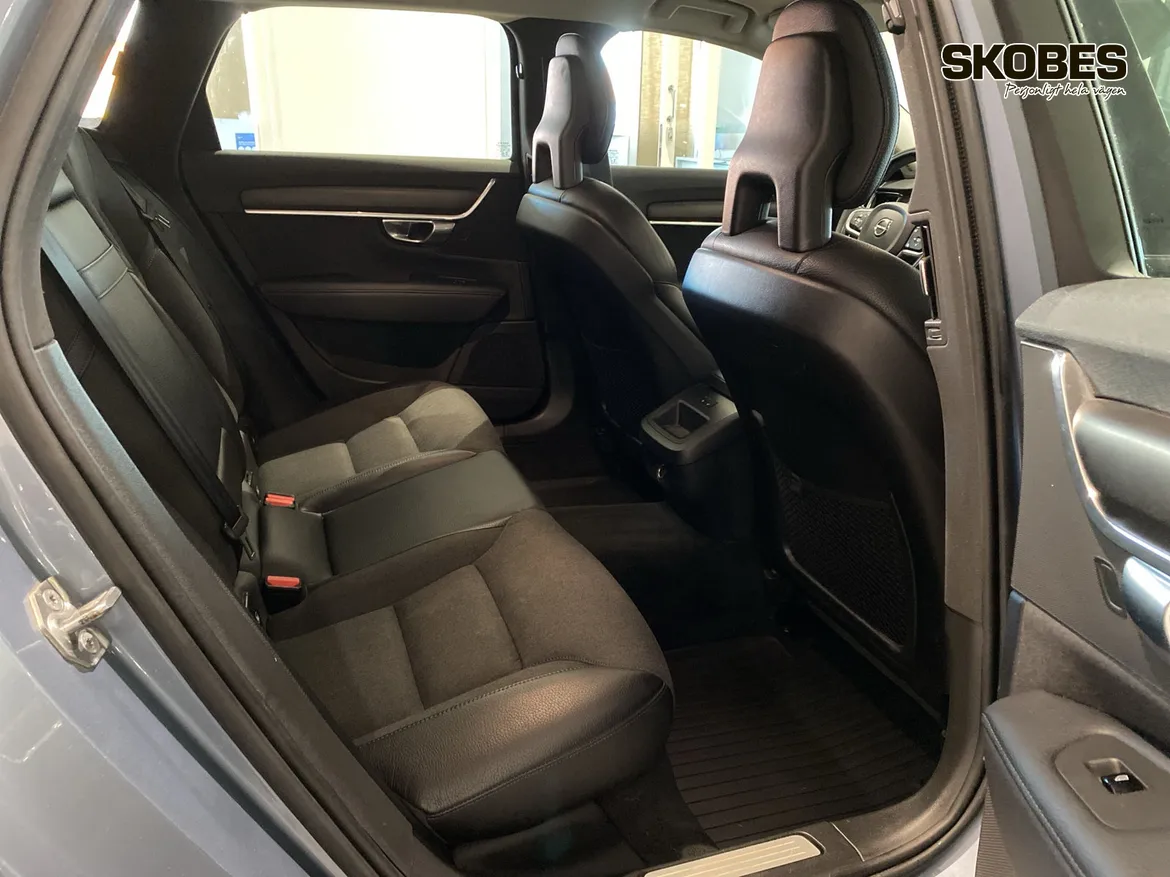 Volvo V90 Cross Country