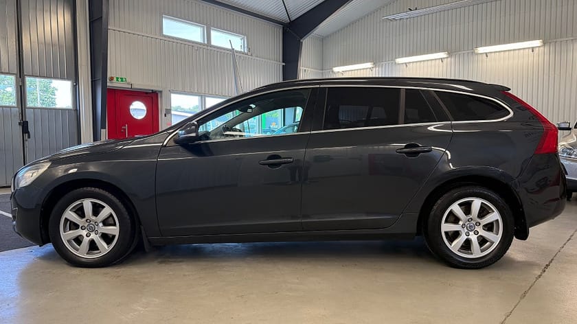 Bild 5 av Volvo V60 D3 Geartronic, 136hk Momentum *Drag*