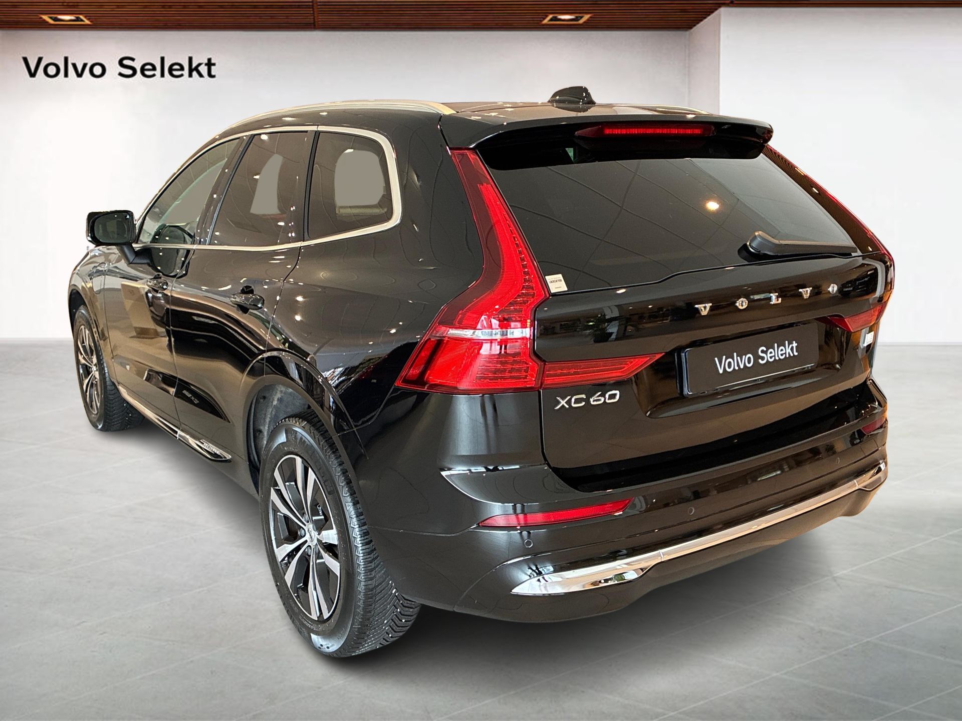 Volvo XC60 Recharge T6 Core Edition 2023, bild 3/25