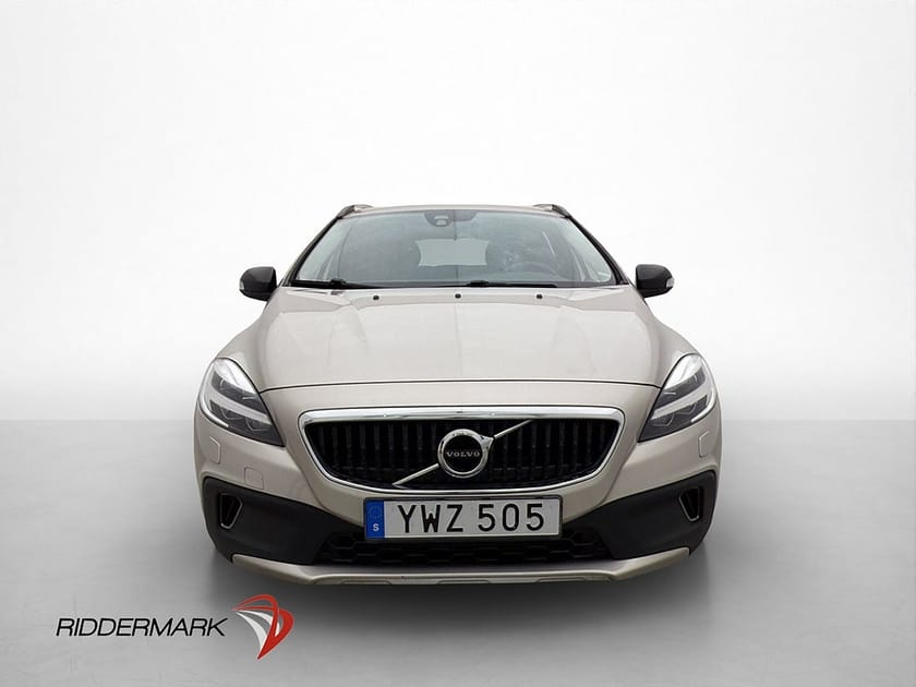 Bild 2 av Volvo V40 Cross Country T3 Kinetic VOC Värm Navi Bluetooth