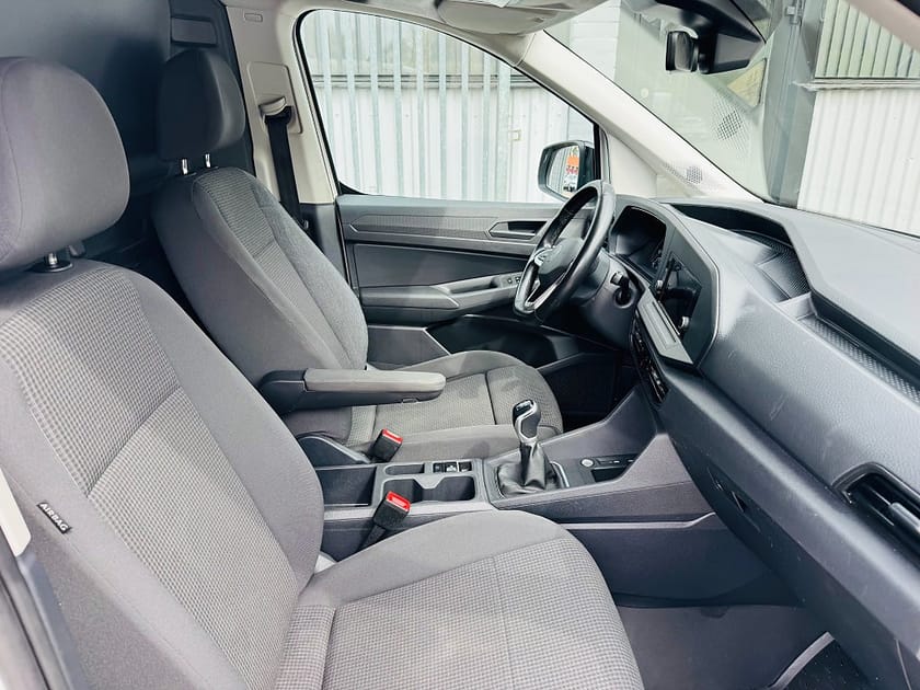 Bild 5 av Volkswagen Caddy Cargo Maxi 2.0 TDI 102HK / DRAG / VÄRMARE / LEASEBAR