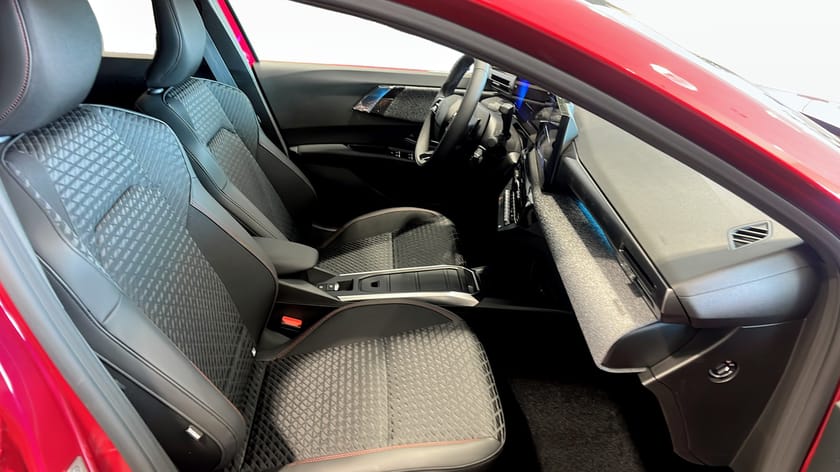 Bild 3 av Renault Clio Techno TCE 115hk EDC *demo*