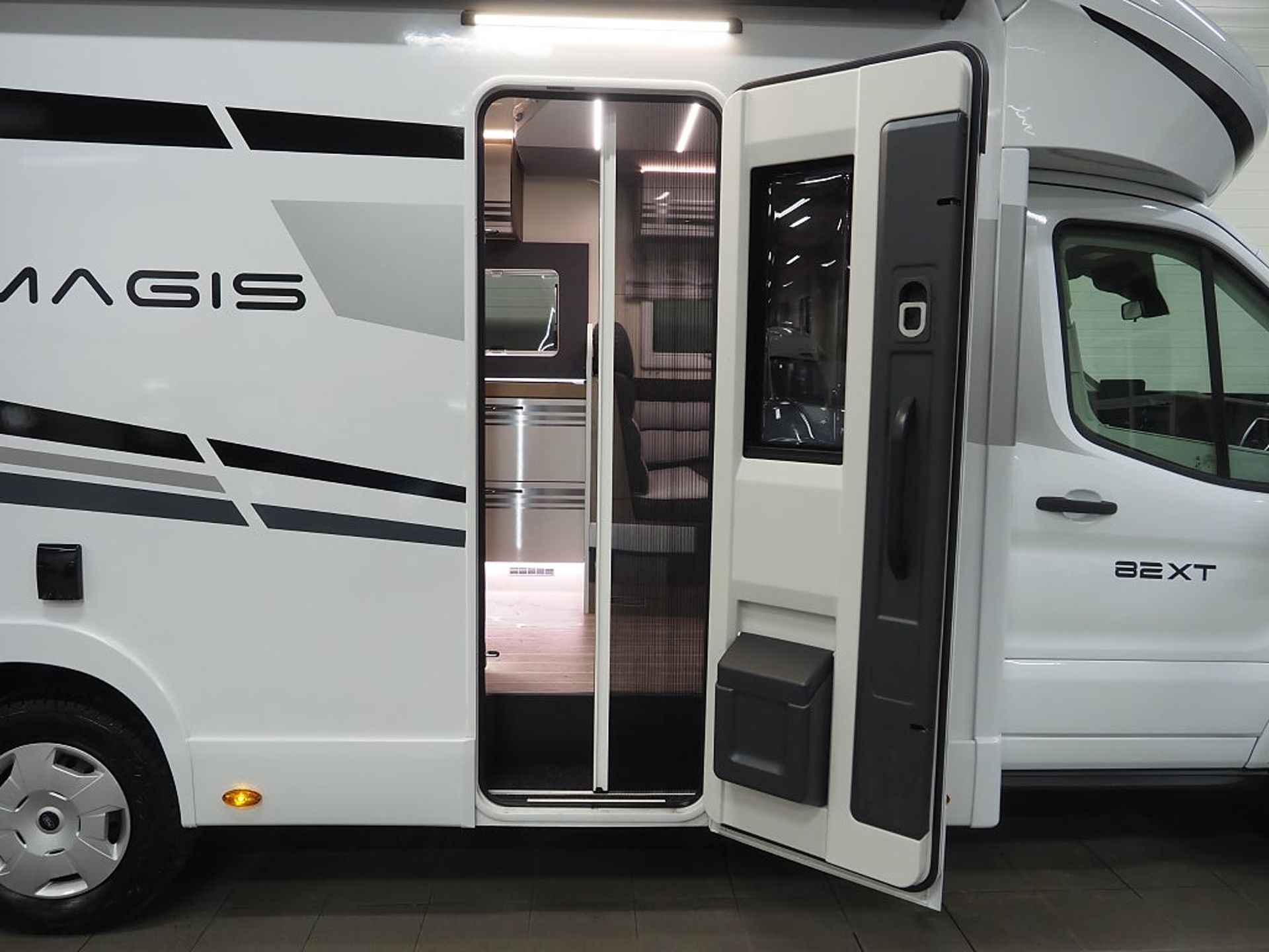 Caravans International Campervan Ford 2025, photo 4/10