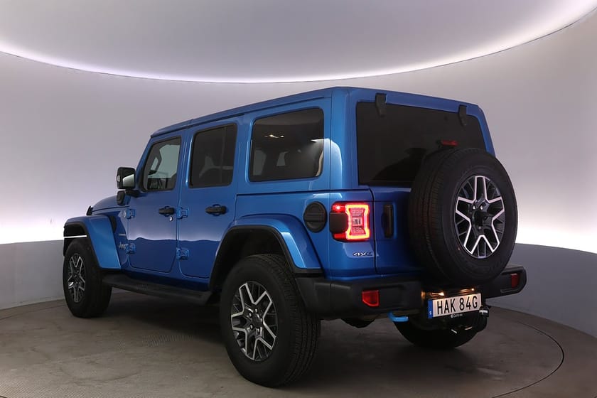 Bild 4 av Jeep Wrangler Unlimited 4xe Sahara Drag Alpine BLIS Kamera