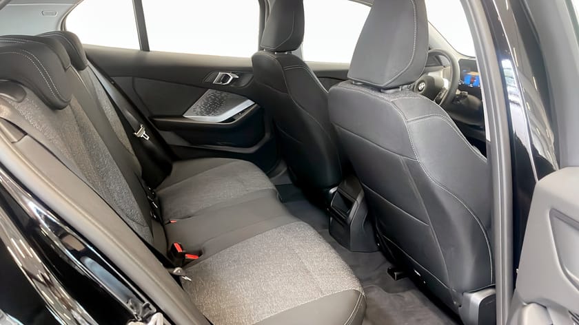 Bild 5 av BMW 120 - Driving Assistant Parking Assistant