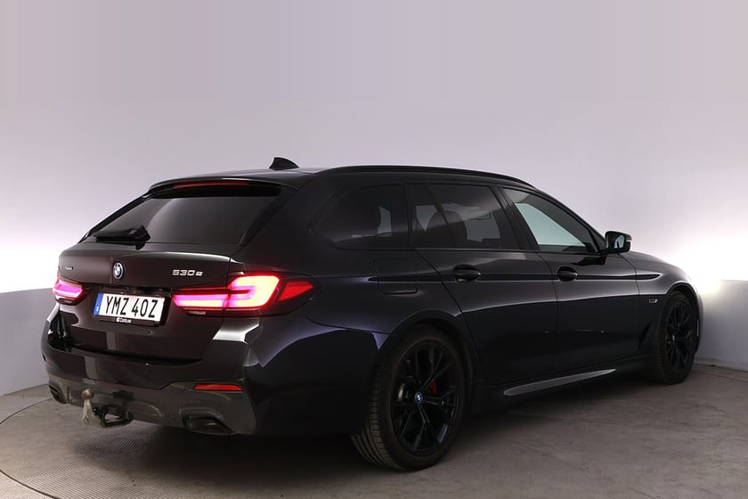 Bild 5 av BMW 530e xDrive Touring M-Sport Drag Laser Kamera Navi