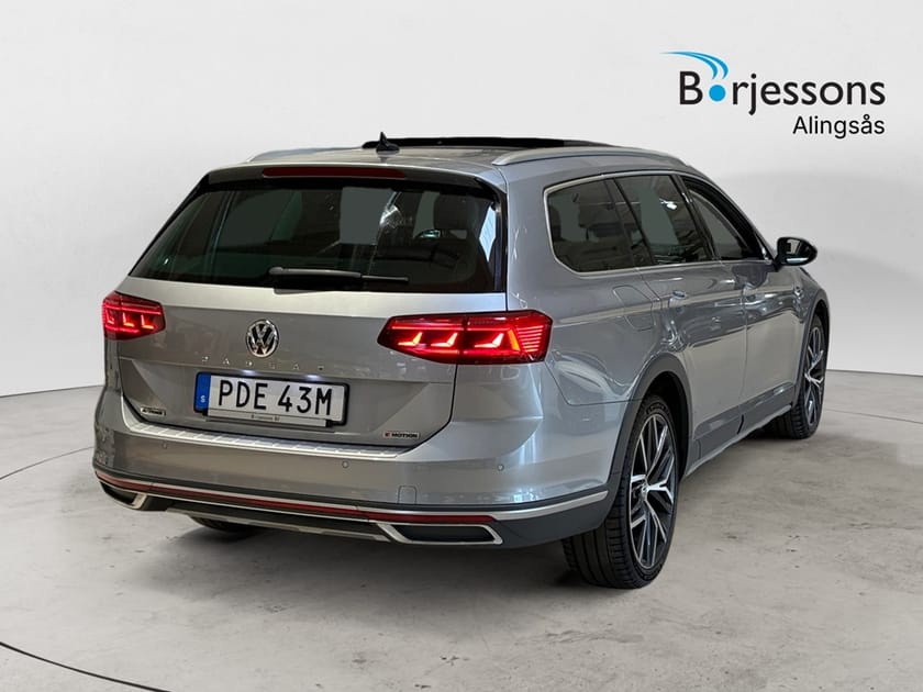 Bild 3 av Volkswagen Passat Alltrack TSI 272hk 4M Drag/Värm/Pano/Läder
