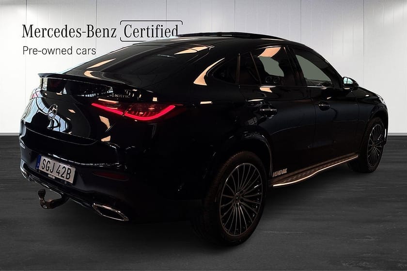 Bild 3 av Mercedes-Benz GLC 300 e Coupé 4MATIC AMG Burmester Drag Pano Night