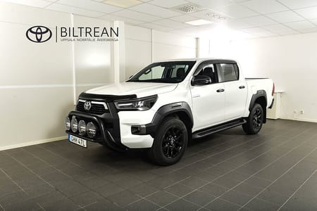 Toyota Hilux Dubbelhytt D-Cab 2.8 MHEV 4WD Invincible JBL Skinn Flaklock