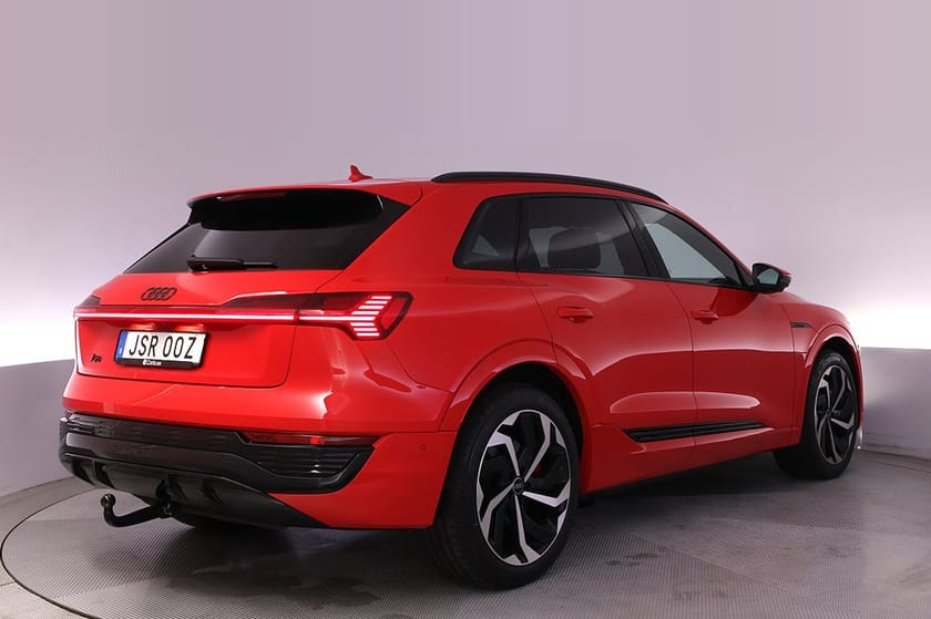 Bild 5 av Audi Q8 55 e-tron quattro S-line Pano Kamera B&O Elstol Drag AdpFart