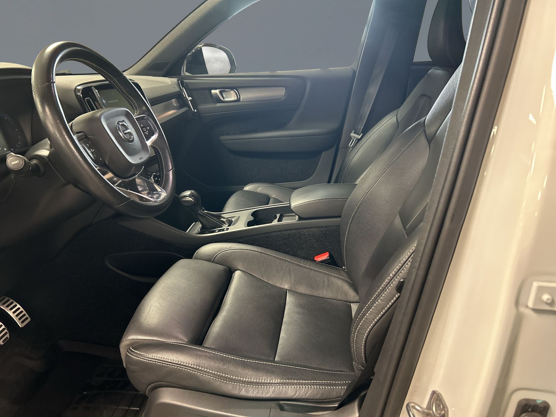 Volvo XC40 D3 FWD R-Design 2019, bild 5/10