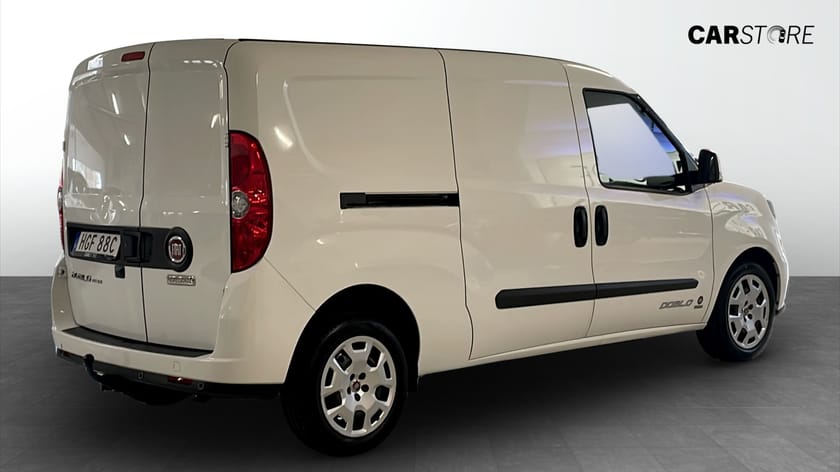 Bild 2 av Fiat Doblò Van Maxi 1.6 Multijet 105Hk / Drag / Kamera / S+V Hjul