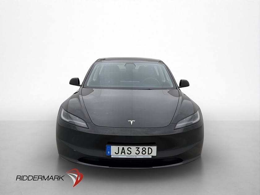 Bild 3 av Tesla Model 3 Standard Range Highland Autopilot Skärm-bak