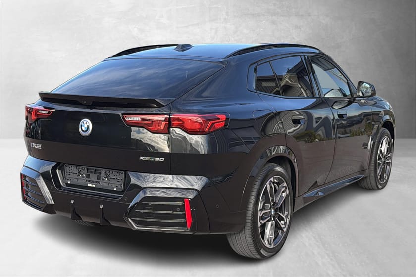 Bilde 3 av BMW iX2 xDrive30