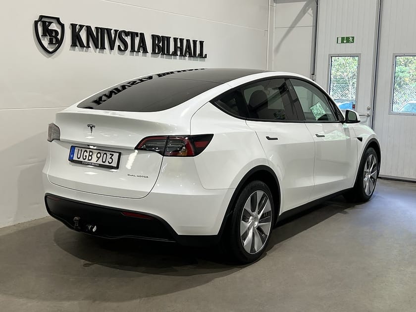 Bild 4 av Tesla Model Y Long Range AWD Leasbar Drag 514hk