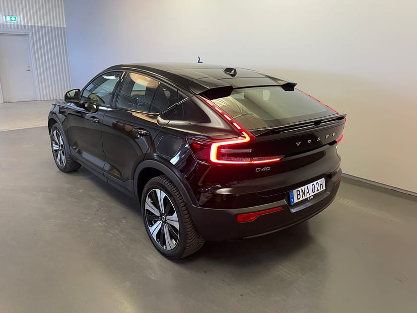 Bild 4 av Volvo C40 Recharge Plus Edition / Navigation / Backkamera / 10.000kr tillbehör /