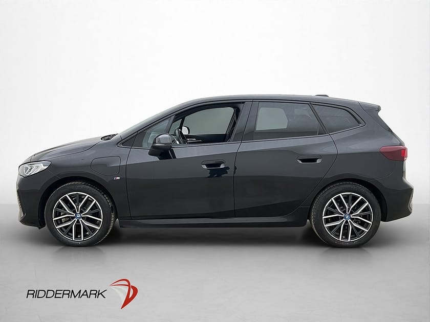 Bild 4 av BMW 230e xDrive Active Tourer M Sport Pano H/K Kamera Drag