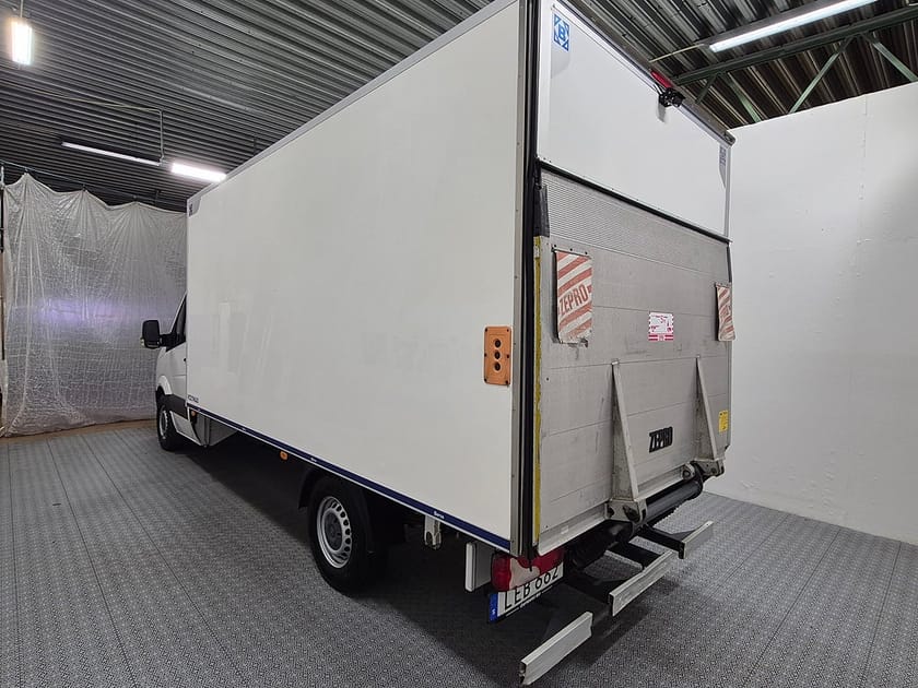 Bild 3 av Volkswagen Crafter Chassi PÅBYGGT SKÅP MED LIFT 163HK