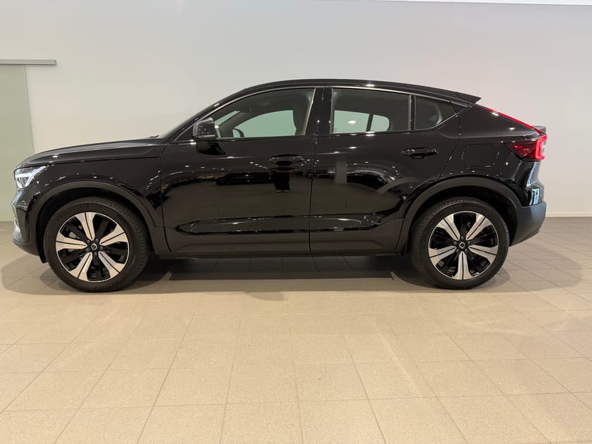 Bild 3 av Volvo C40 Recharge Core / 10 000kr tillbehör / Navigation / Adaptiv farthållare / Backkamera / Sensorer /