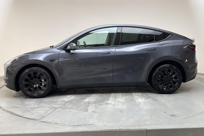 Bild 2 av Tesla Model Y Long Range AWD Dual Motor Värmepump