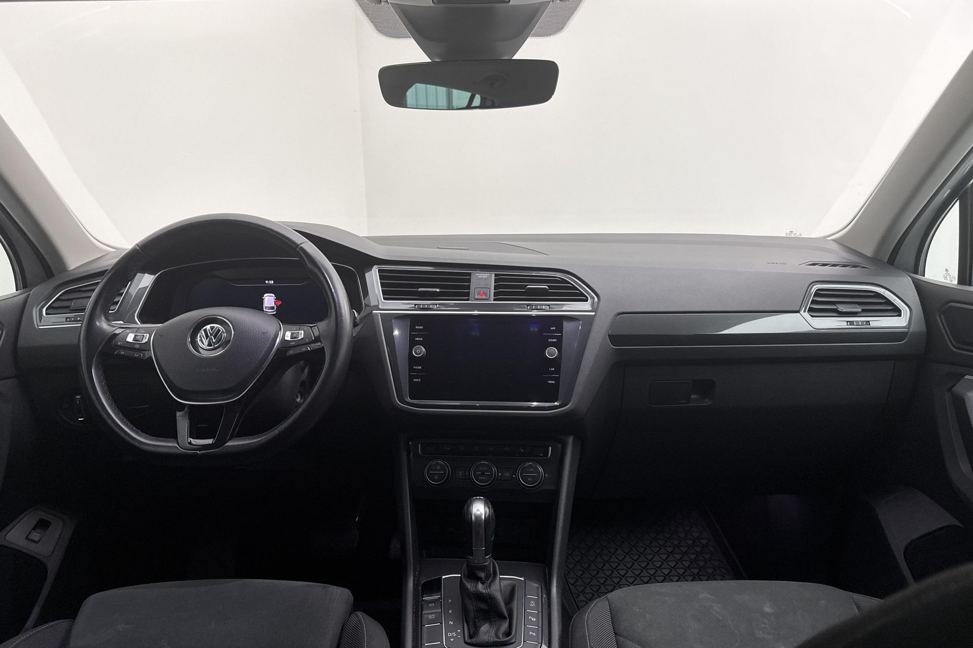 Volkswagen Tiguan 2019, bild 7/10
