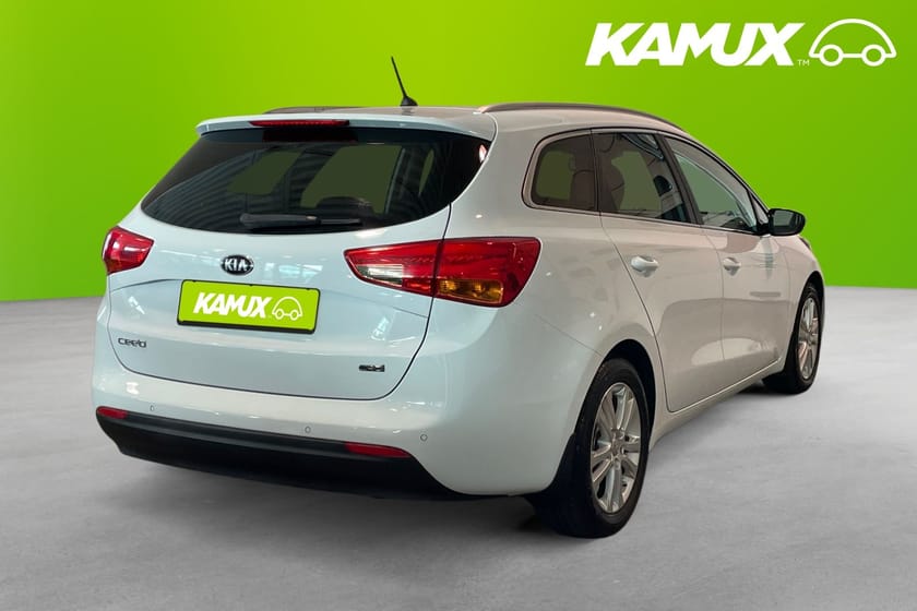 Bild 4 av Kia cee'd_sw _sw 1.6 CRDi Komfort GRILL PÅ KÖPET!     Sensorer 128hk