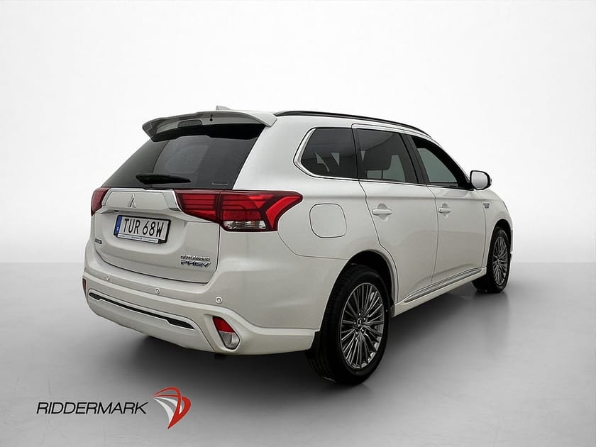 Bild 5 av Mitsubishi Outlander PHEV 224hk AWD S-Edition Taklucka 360°