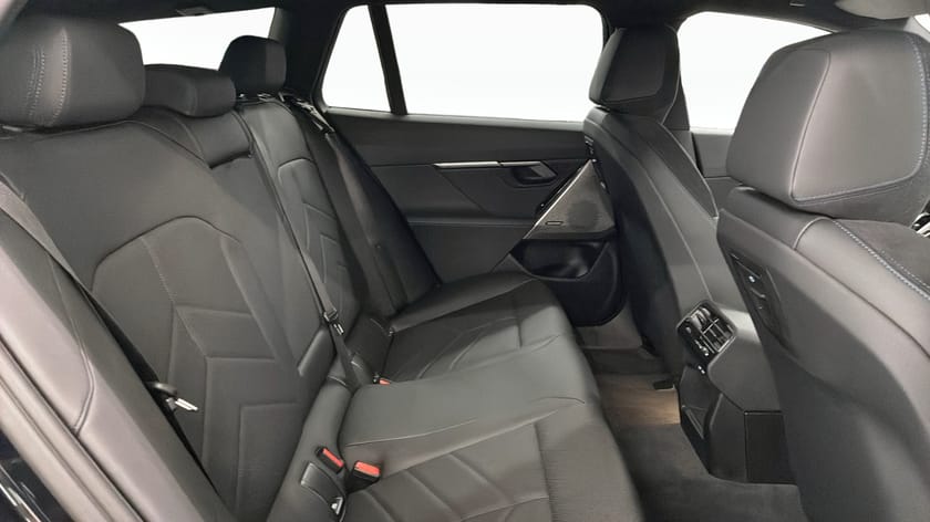 Bild 5 av BMW 530e xDrive Touring M Sport Business Innovation Travel
