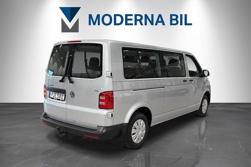 Bild 5 av Volkswagen Caravelle 2.0 TDI 150hk TL Lång 9-sits Dragkrok PDC Nybesiktad