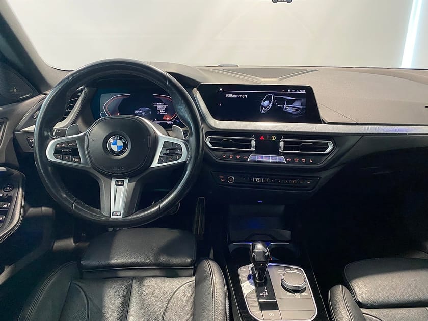 Bild 4 av BMW 220d Gran Coupé 4,95% ränta Panoramatak Head-Up display