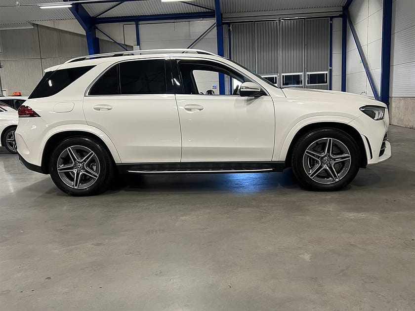 Bild 3 av Mercedes-Benz GLE 350 de 4MATIC 320 HK / AMG Line / Drag / Luftfjädring /