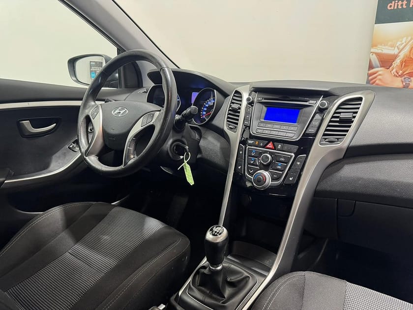 Bild 2 av Hyundai i30 5-dörrar 1.6 CRDi Select Euro 5